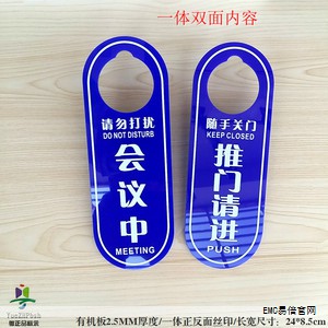 拿起一只美妆产品的包装盒，往往会被它的第一印象深深吸引，这正是创意包装设计的核心目标。下面从四个方面解析，如何打造一款兼具美感与实用性的美妆包装，使每次使用都成为一场视觉盛宴。