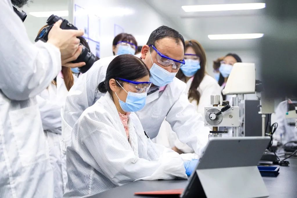 中央财经大学绿色金融国际研究院首席经济学家刘锋表示