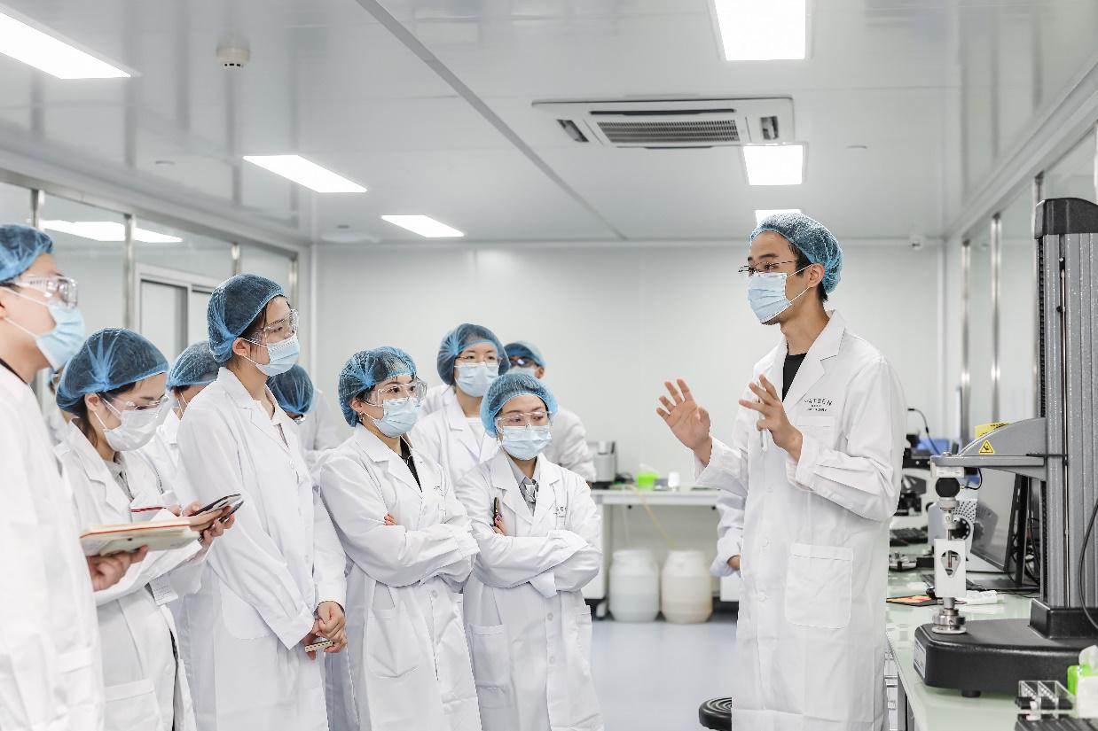 作为拥有四十年历史的顶级护肤世家