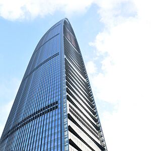 公司在全国20个省（市）、131个城市拥有434家大型数字化实体门店