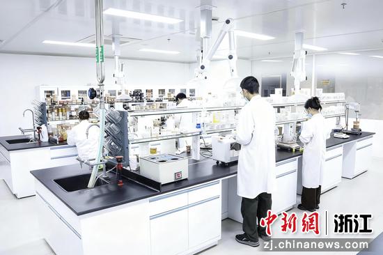 作为广东省美容美发化妆品协会副会长单位