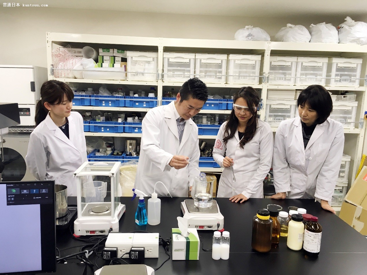 ：雅蒂商学院全年开设《皮肤专业研修班》《VDS逆龄V脸打造技术营》等课程超20期