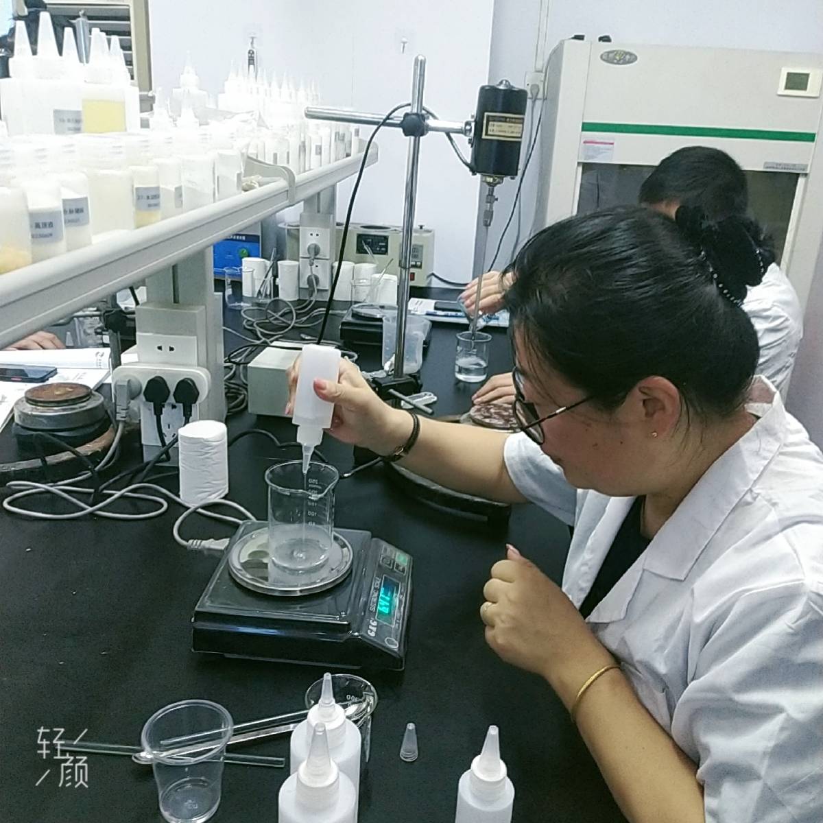 帮助企业快速适应行业变革