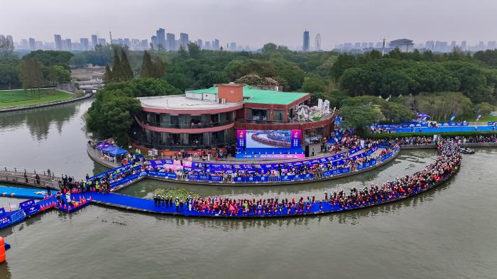 1200余名铁人选手齐聚无锡