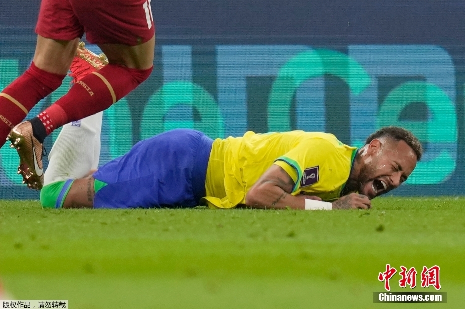 内马尔右脚踝受伤 达尼洛左脚踝伤退 巴西将缺席