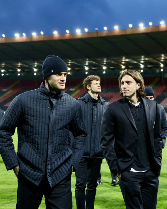 意大利男足生死战引发观众恐慌 科威特基地遭导