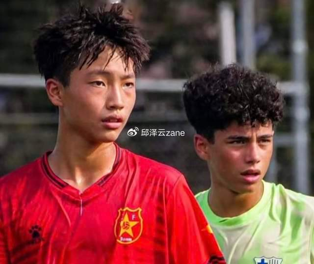 14岁中国小将李昊炎签约巴萨青训创历史