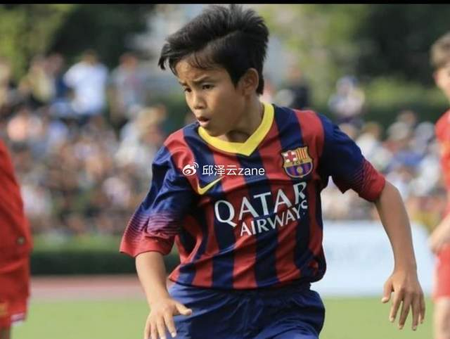 14岁中国小将李昊炎签约巴萨青训创历史