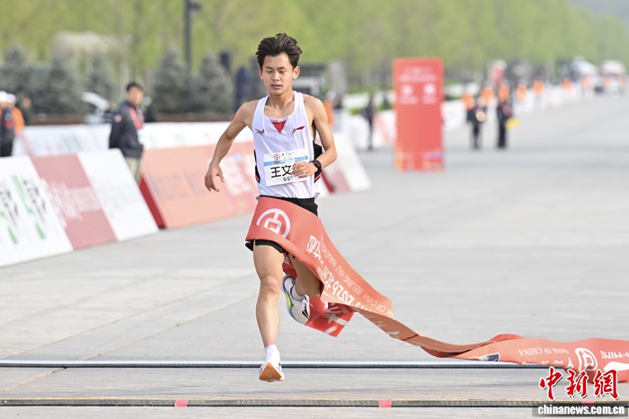 2026北京半程马拉松王文杰破全国纪录许双双夺魁