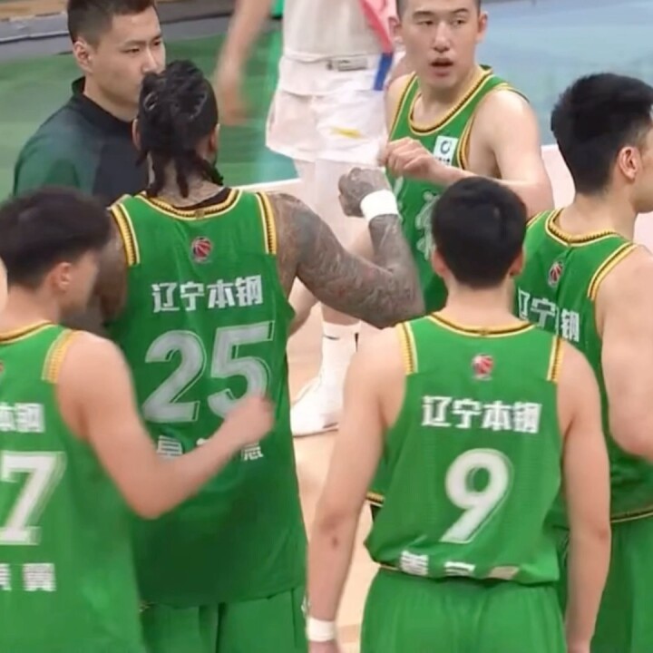 辽宁男篮主场力克北京队 乌戈末节换人成败关键