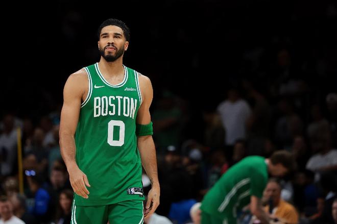 76人爆冷逆转凯尔特人，大比分1-1扳平